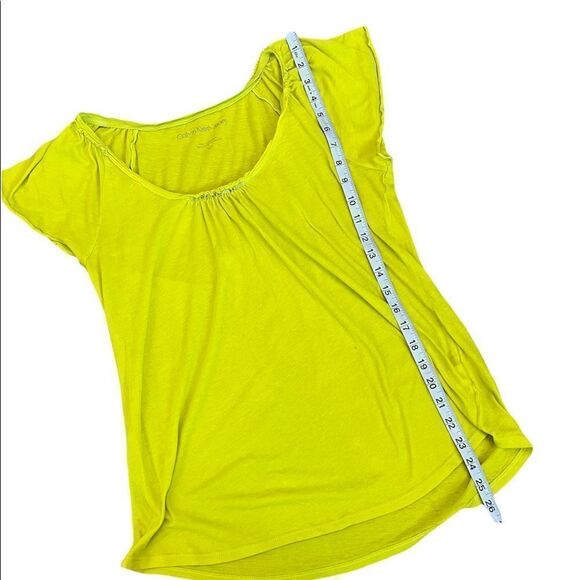 CALVIN KLEIN JEANS Neon Green Flutter Sleeve Scoop Neck Embellished Neck Tee M - Picture 4 of 9